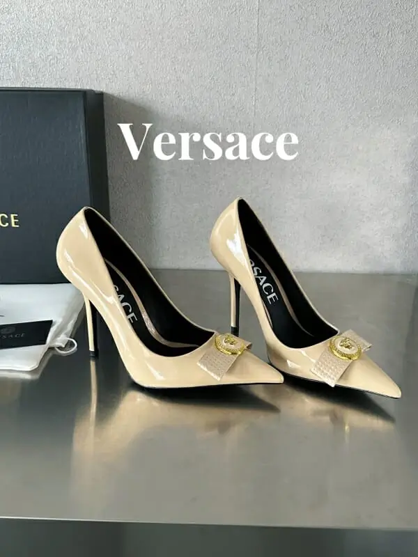 versace a talons hauts chaussures pour femme s_11747a51